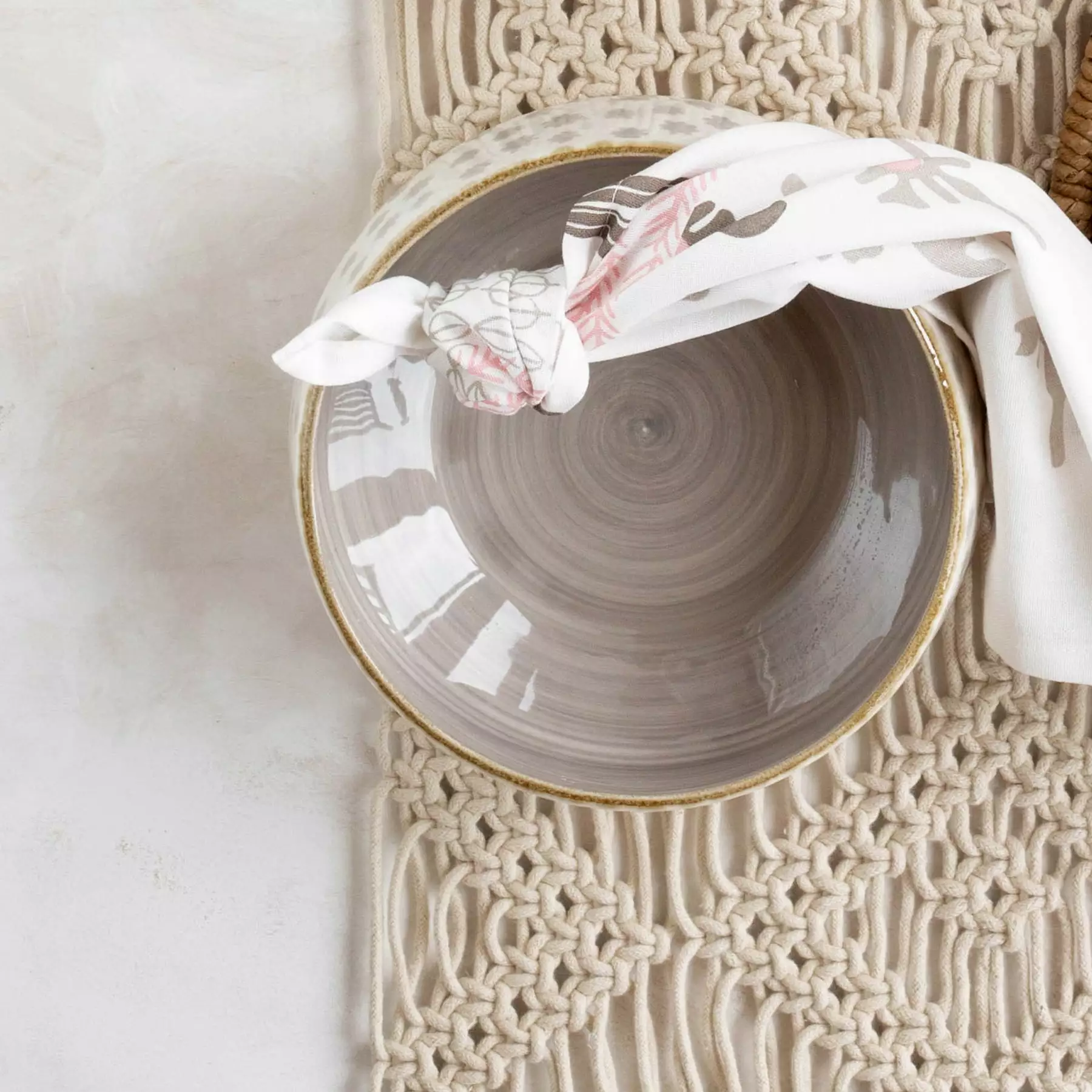 Viva By VIETRI Earth Flower Medium Shallow Bowl - Image 3